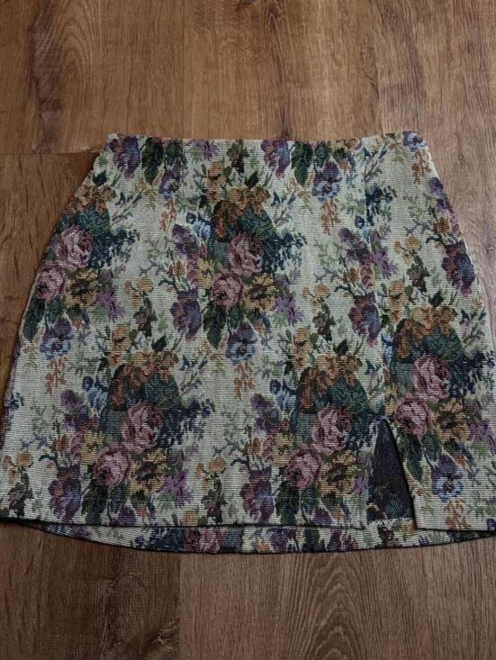 tapestry mini skirt wild fable floral sz 2 boho indie cute city